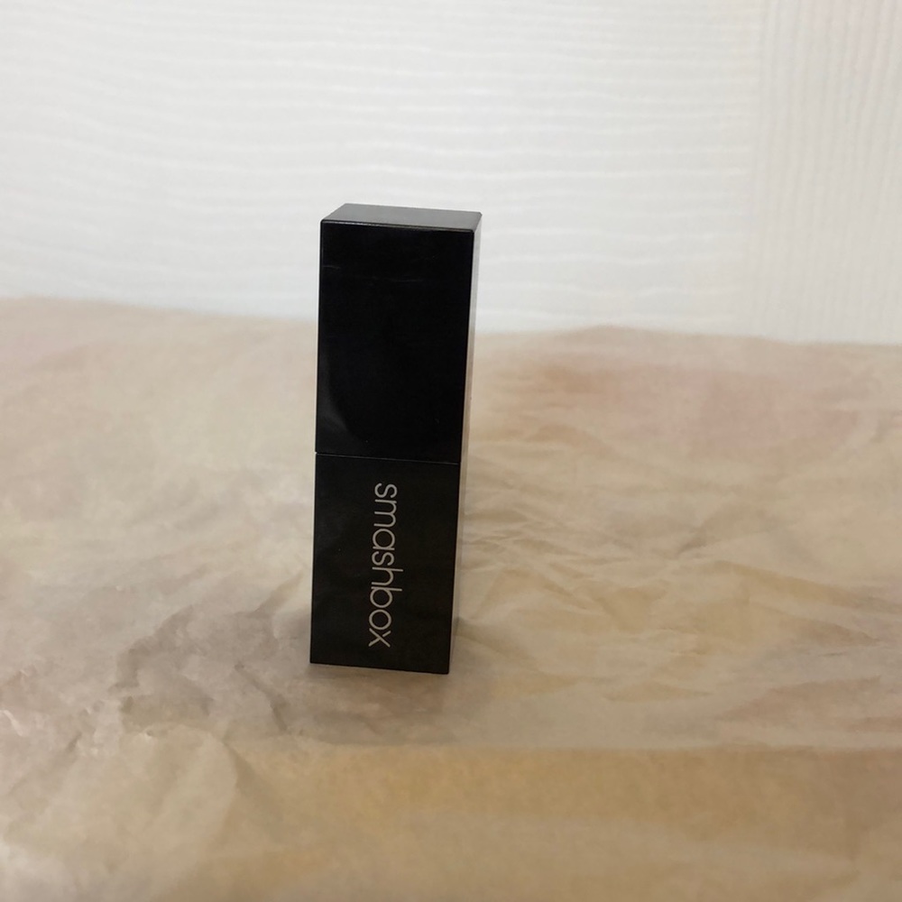 Lipstick - Picture 2 of 3